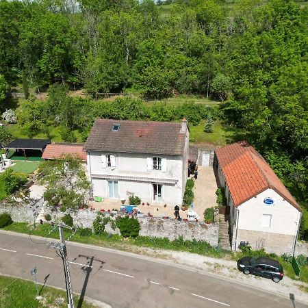 Gite Santenay Les Bains Saint-Sernin-du-Plain Exteriér fotografie